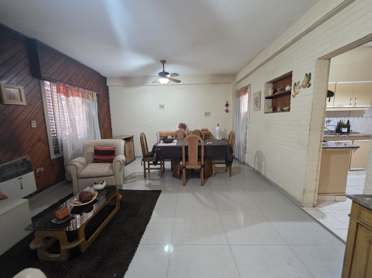 Venta de casa en villa dominico