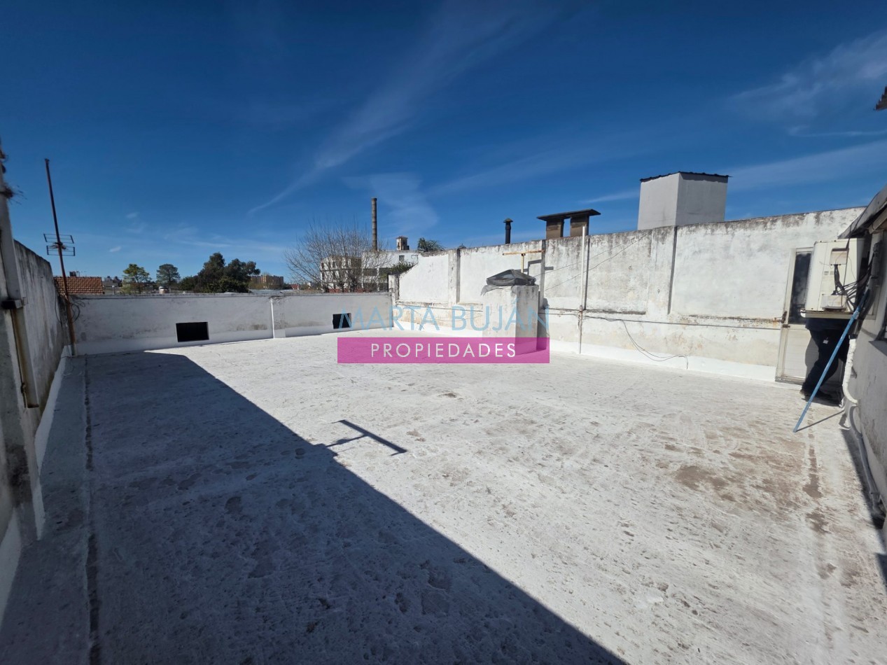VENTA GALPON CON VIVIENDA. ZEBALLOS 1200. AVELLANEDA