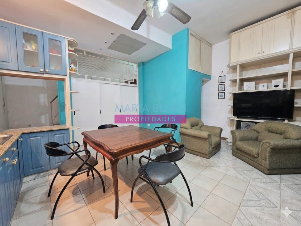 VENTA CASA EN PLANTAS. ESTANISLAO DEL CAMPO 1086-DOCK SUD