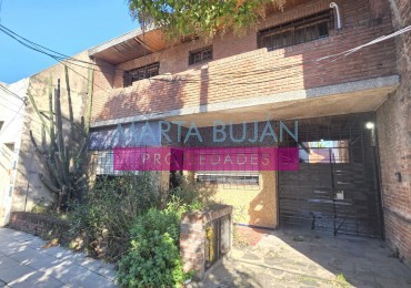 VENTA CASA IDEAL 2 FAMILIAS. M. CASTRO 2880 REMEDIOS DE ESCALADA